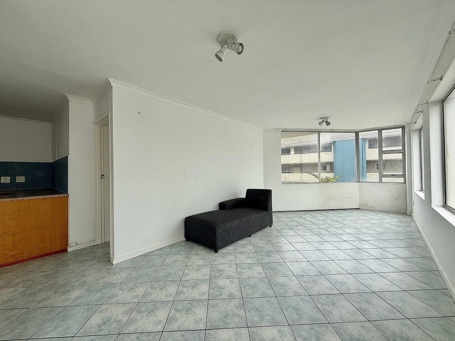 2 Bedroom Property for Sale in Beachfront Western Cape